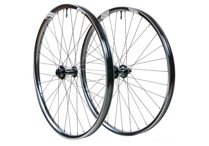 We Are One Union (EN) Industry Nine Hydra Boost 29" Wheelset