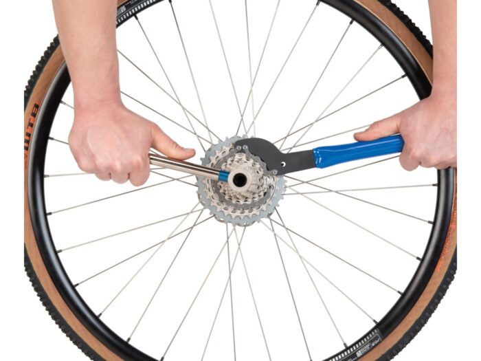 Park Tool Shop Sprocket Remover / Chain Whip:  5- to 12- Speed Cassettes and Freewheels