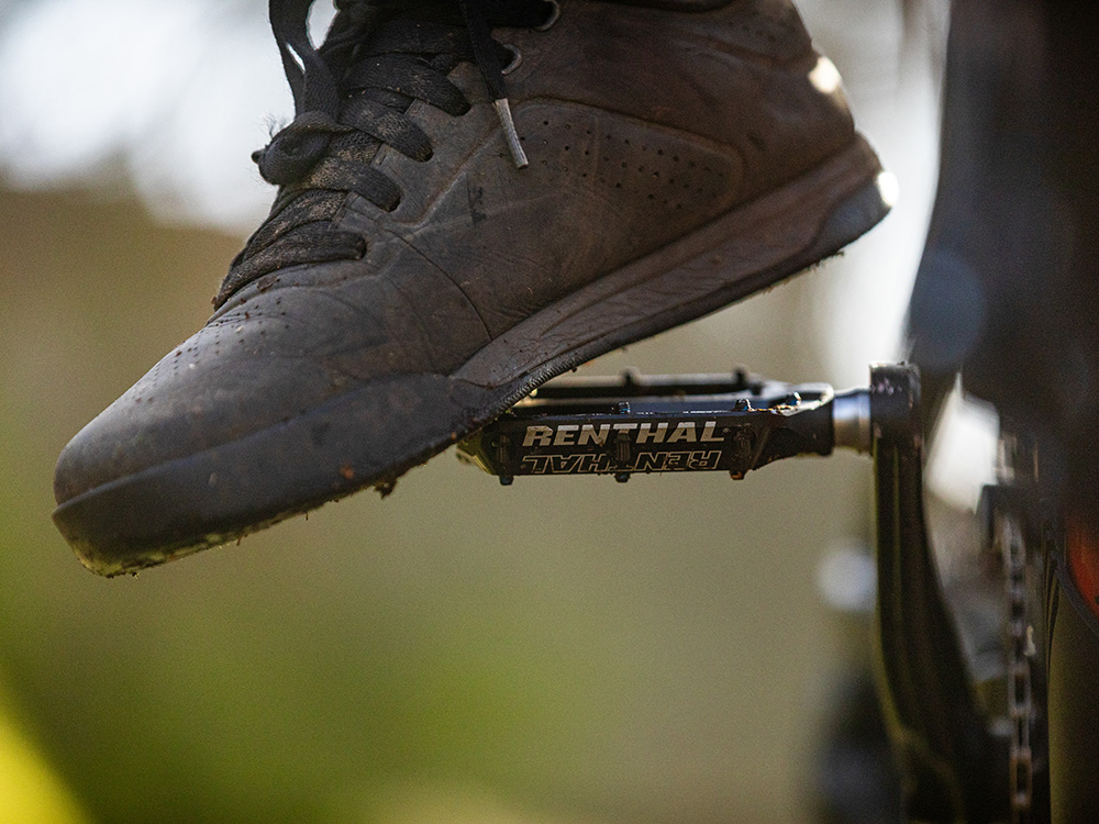 Renthal Revo-F Pedals 5 Renthal Revo-F Pedals - Image 5