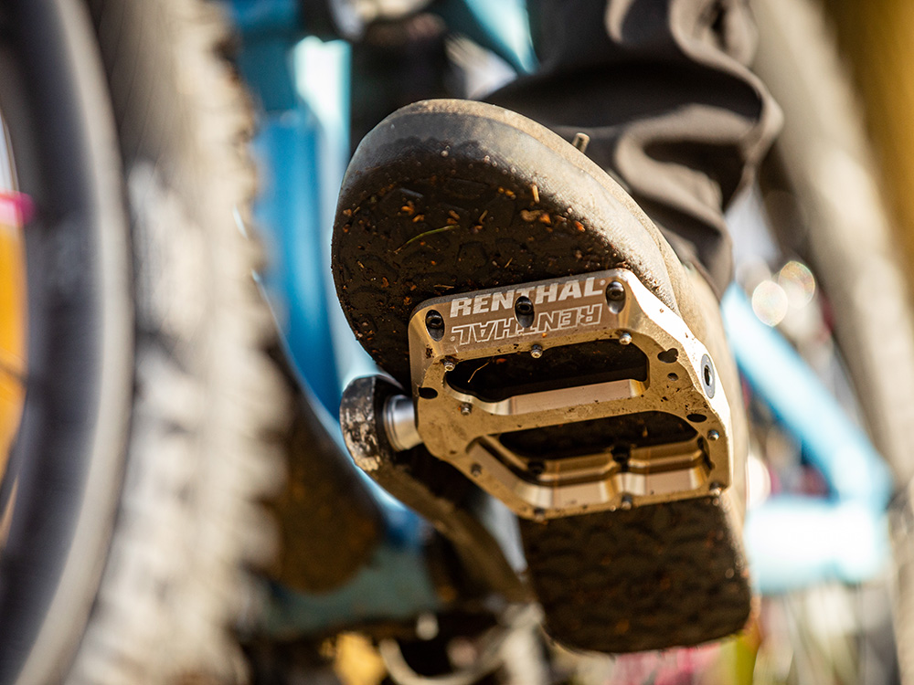 Renthal Revo-F Pedals 4 Renthal Revo-F Pedals - Image 4