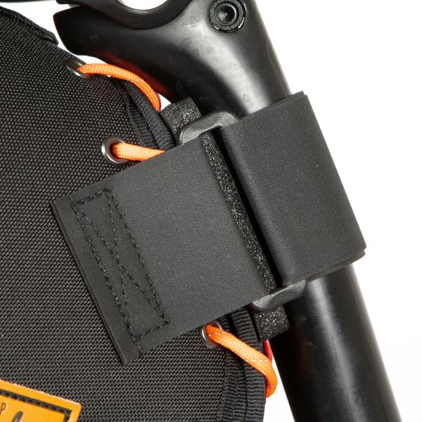 Restrap Saddle Bag 18L - Black/Orange 7 Restrap Saddle Bag 18L - Black/Orange - Image 7