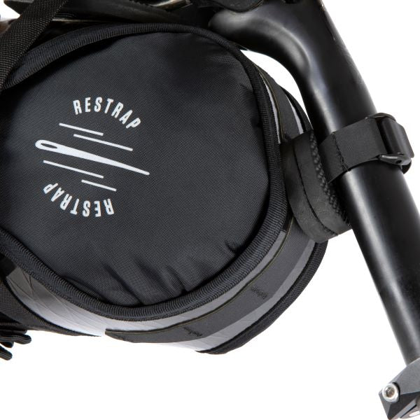 Restrap Race Saddle Bag 7L - Black 4 Restrap Race Saddle Bag 7L - Black - Image 4