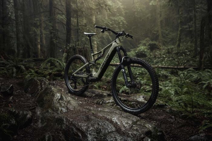 Amflow PR Carbon 16 Amflow PR Carbon