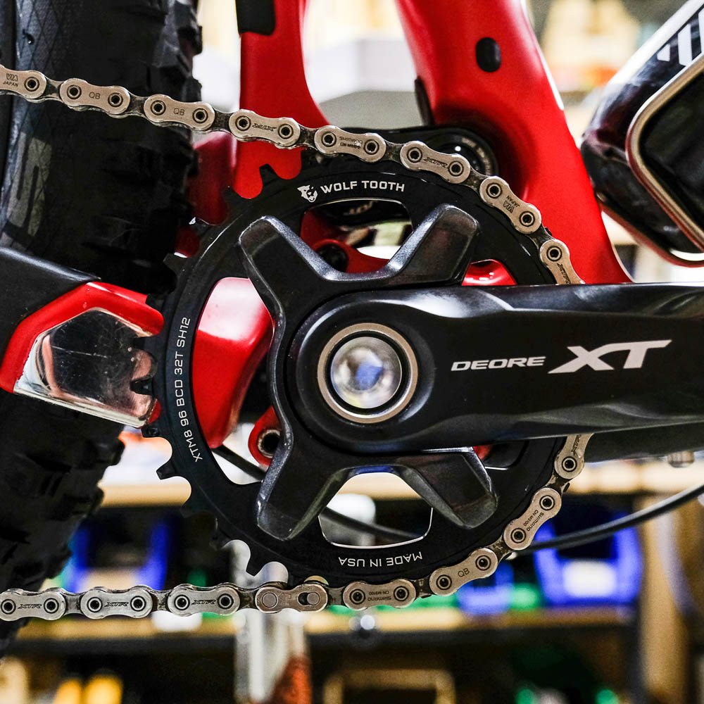 WOLF TOOTH - 96 BCD XT M8000 DROP-STOP CHAINRING 2 WOLF TOOTH - 96 BCD XT M8000 DROP-STOP CHAINRING - Image 2