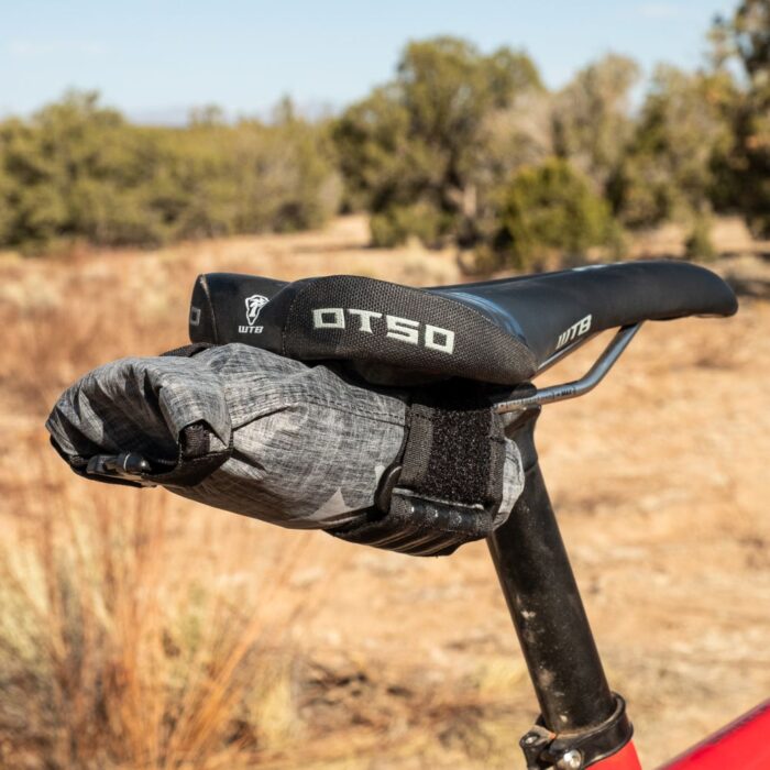 WOLF TOOTH - B-RAD TekLite Roll-Top Bag 0.6L + Adapter Plate