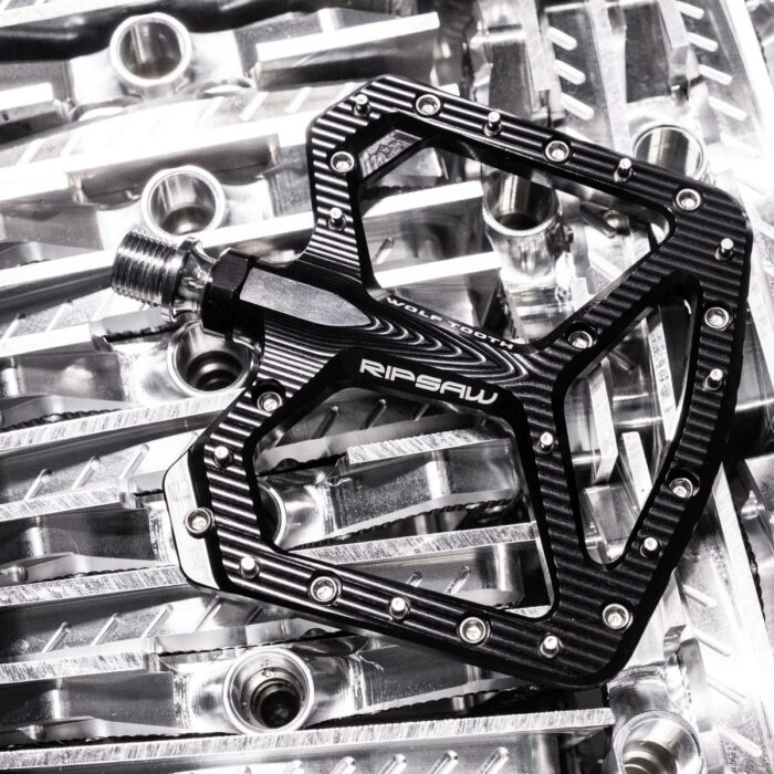 WOLF TOOTH RIPSAW PEDALS 26 WOLF TOOTH RIPSAW PEDALS