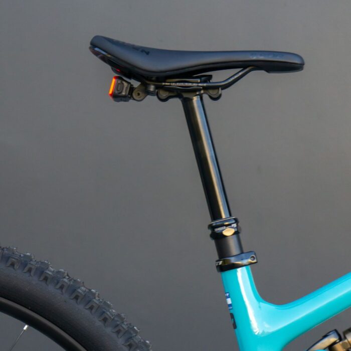 Knog Light, Blinder Link - Saddle Mount 20 Knog Light, Blinder Link - Saddle Mount