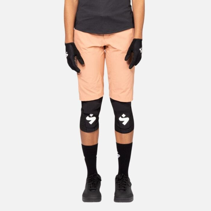 SWEET PROTECTION - Hunter Slashed Shorts Womens - M - Rosebrown