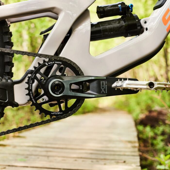 WOLF TOOTH - SRAM DM MTB 8-BOLT DROP-STOP B CHAINRING - 0MM OFFSET 8 WOLF TOOTH - SRAM DM MTB 8-BOLT DROP-STOP B CHAINRING - 0MM OFFSET