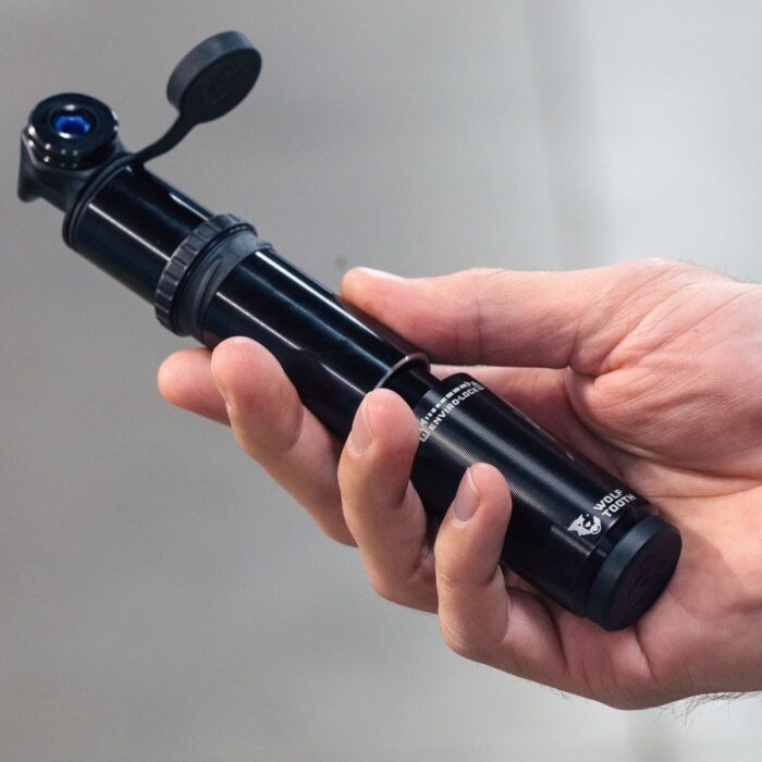 WOLF TOOTH - EnCase Pump 30cc with Tubeless Tire Plug Tool