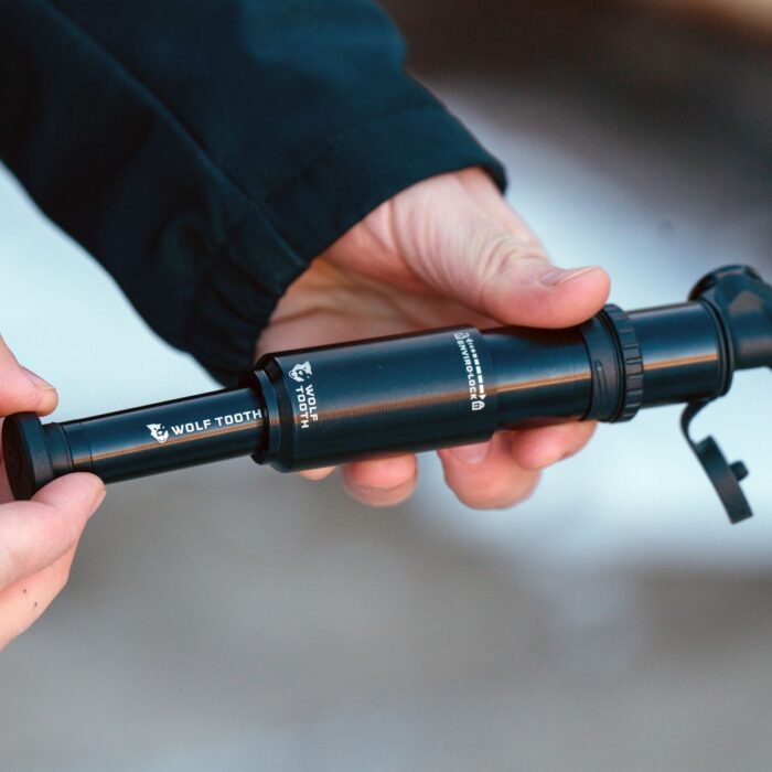 WOLF TOOTH - EnCase Pump 30cc with Tubeless Tire Plug Tool