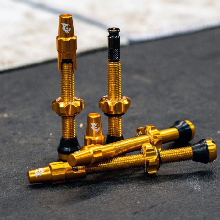 WOLF TOOTH - TUBELESS VALVE STEM KIT FOR CLIK VALVE - 44MM