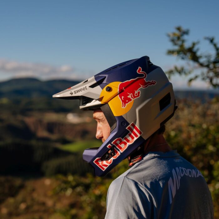SWEET PROTECTION - FIXER CARBON 2VI MIPS HELMET 23 SWEET PROTECTION - FIXER CARBON 2VI MIPS HELMET