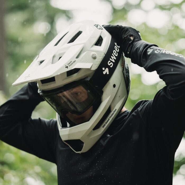 SWEET PROTECTION - STRAYER 2VI MIPS HELMET