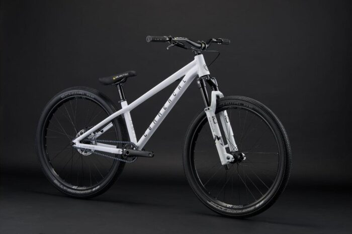 Commencal Absolut Bomber Pure White 2026 15 Commencal Absolut Bomber Pure White 2026
