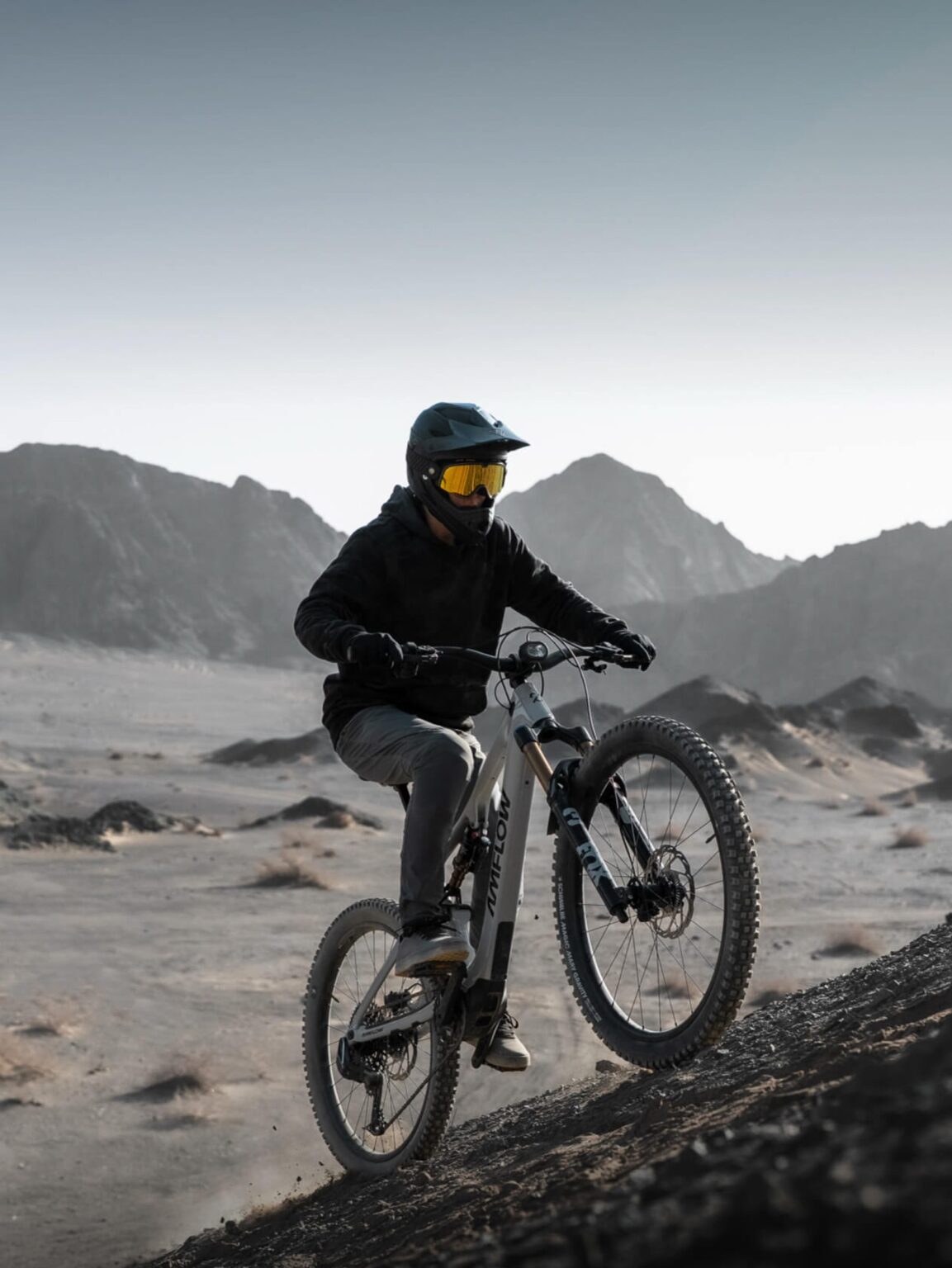 Rider on an Amflow PX with the Avinox M2S drive unit in the mountains