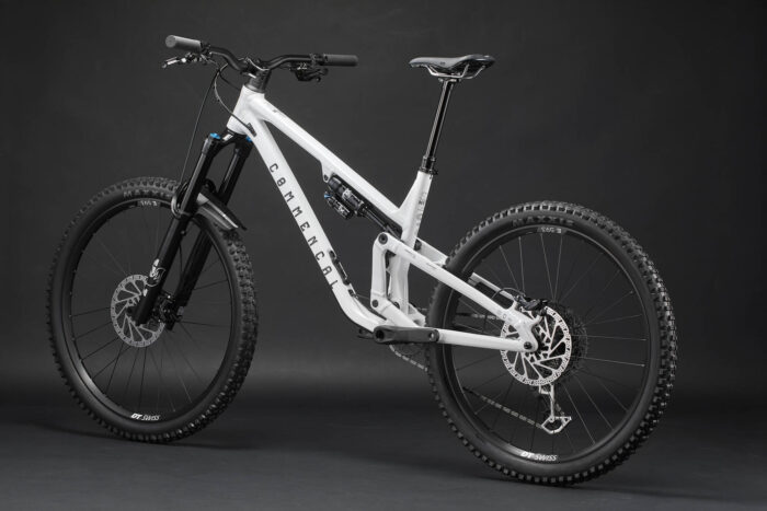 2027 Commencal Meta SX V5 – view 2