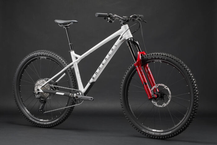 2027 Commencal Meta HT V3 – view 4