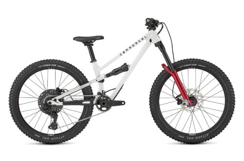 2027 Commencal Clash 24