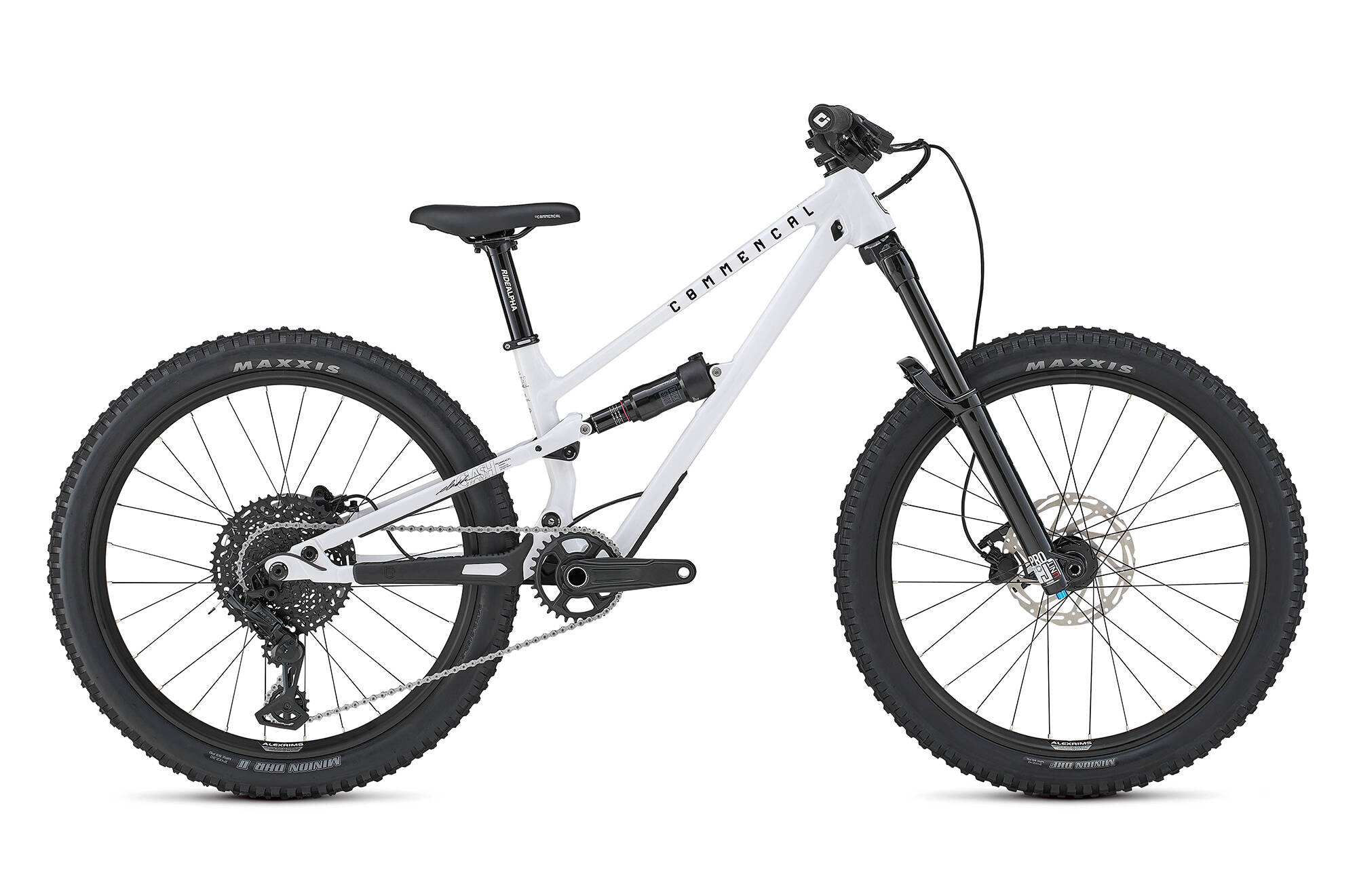 2026 Commencal Clash 24