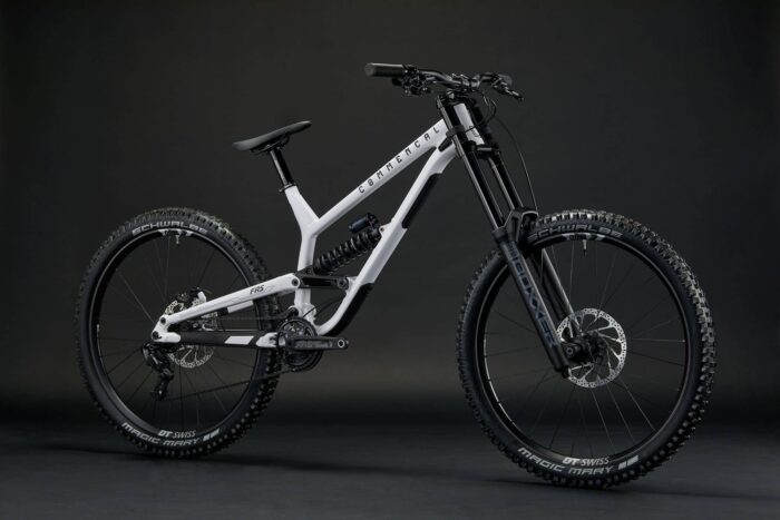 2026 Commencal FRS – view 3