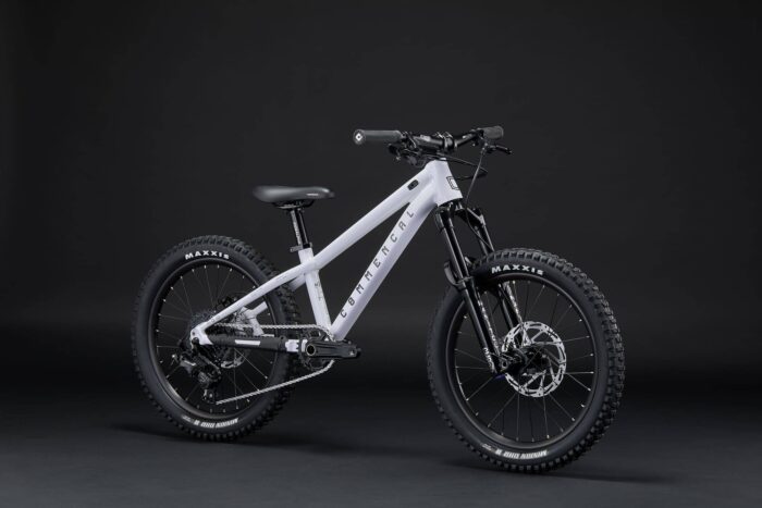 2026 Commencal Meta HT 20 – view 3