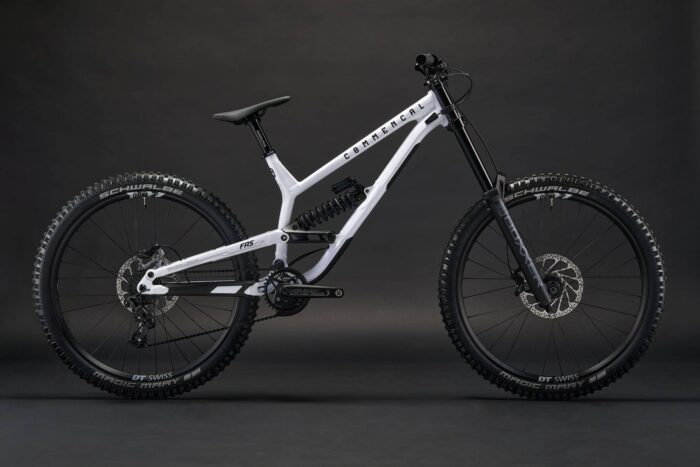 2026 Commencal FRS – view 2