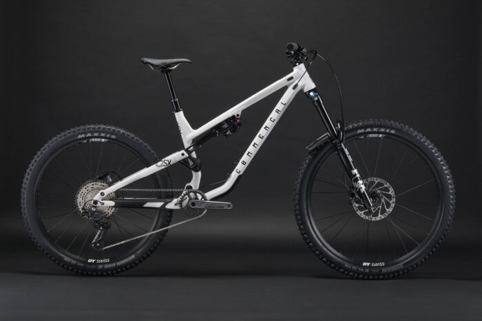 2027 Commencal Meta SX V4 – view 3